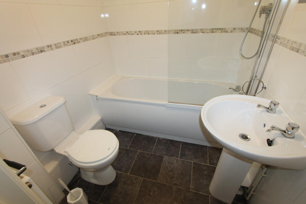 Additional image 7 of Station House, Old Warwick Road, Leamington Spa, Warwickshire, CV31