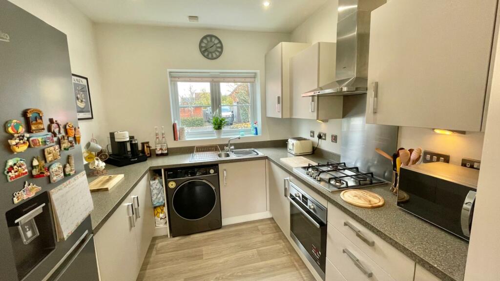 Additional image 4 of Blenheim Road, Stratford-upon-Avon