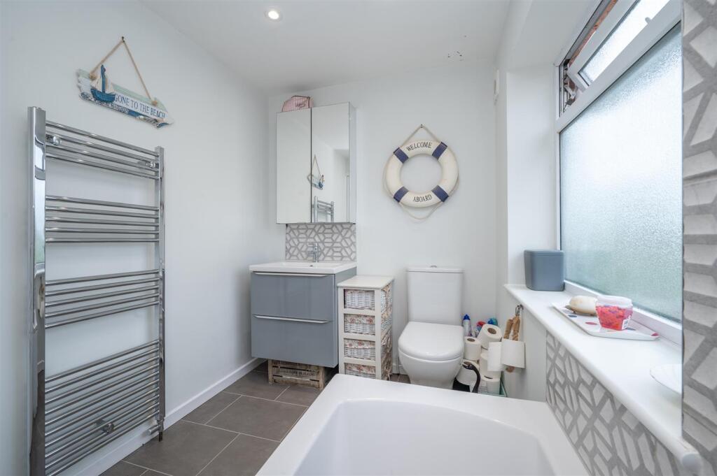 Additional image 12 of St. Laurence Close, Rowington, Warwick