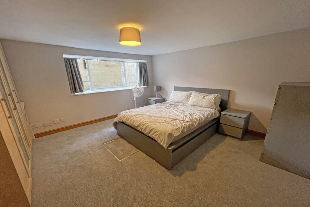 Additional image 9 of Russell Terrace, Leamington Spa