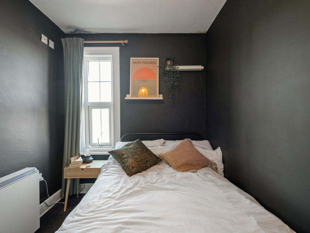 Additional image 8 of Heathcote Road, Whitnash, Warwickshire CV31 2LX