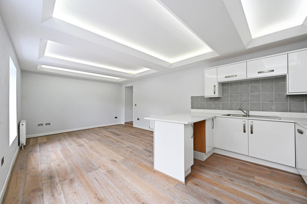 Additional image 4 of 154 South Parade, Matlock Bath, Matlock DE4 3NR