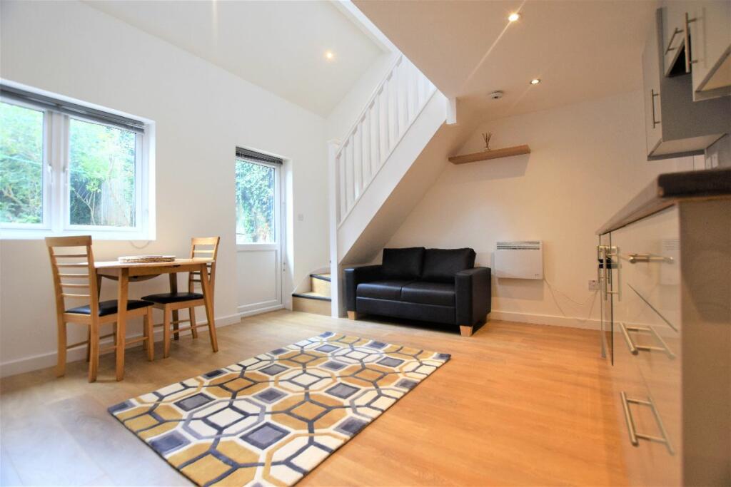 Additional image 4 of 68 Headcorn Drive, Canterbury