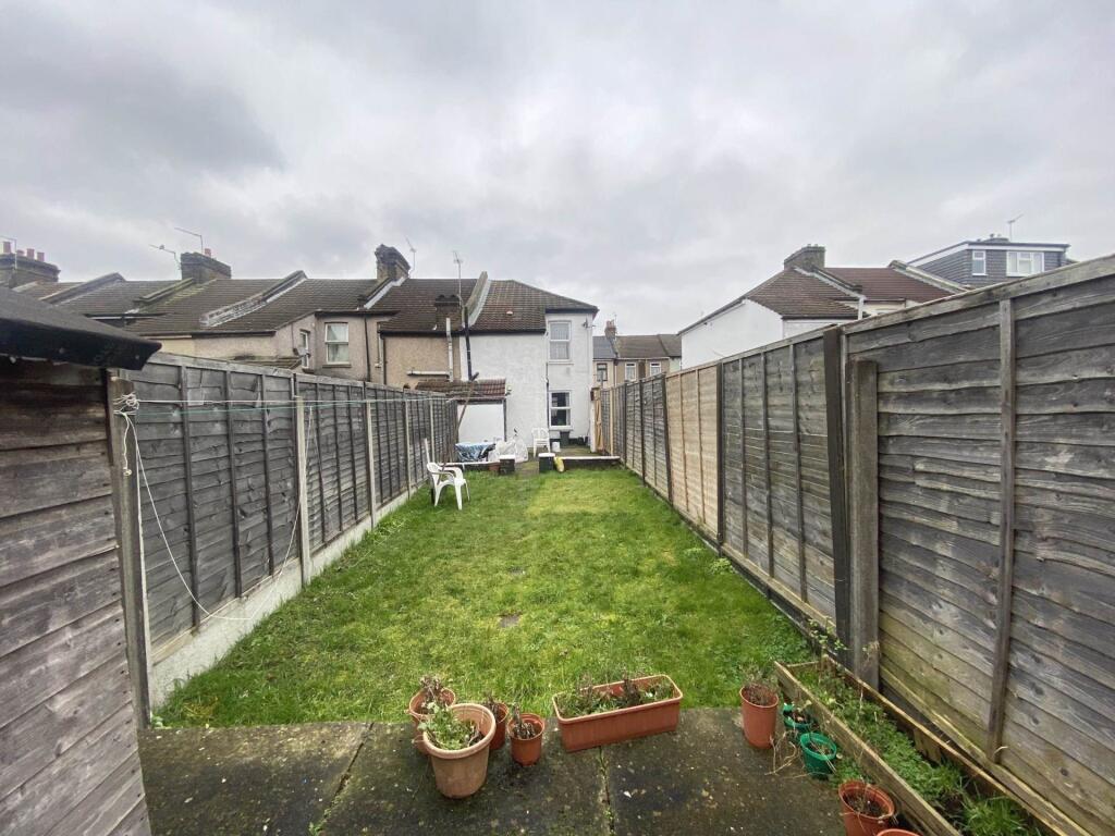 Additional image 10 of Brook Street, Erith  ** VIDEO & 3D FLOORPLAN AVAILABLE **