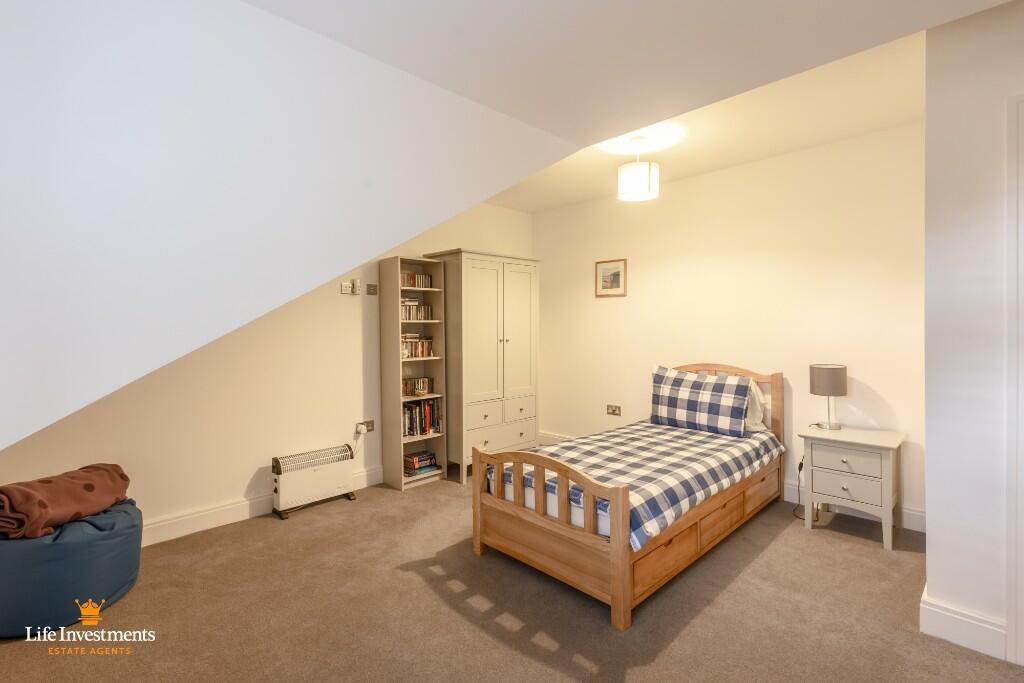 Additional image 60 of Coombe Road, Rugby, Warwickshire, CV23