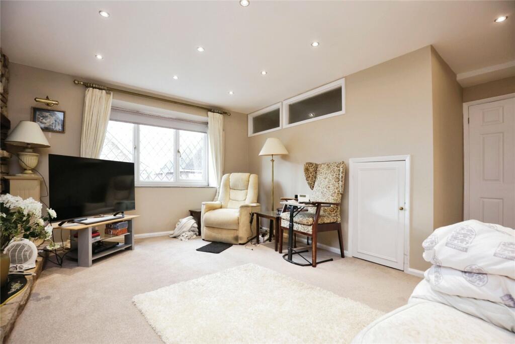 Additional image 18 of Poplar Road, Bishops Itchington, Southam, Warwickshire, CV47