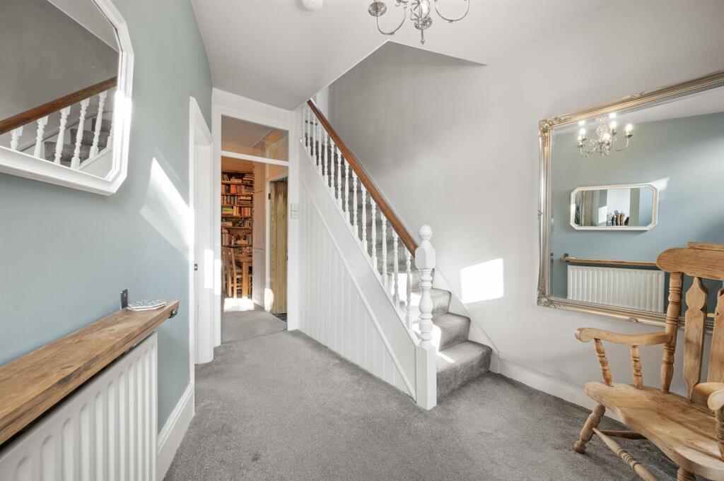 Additional image 4 of Oldham Villas, Matlock