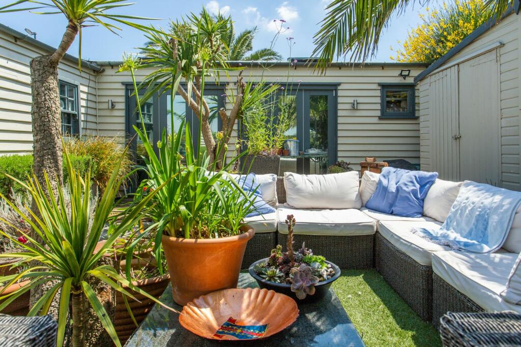 Additional image 8 of Island Wall, Whitstable, CT5