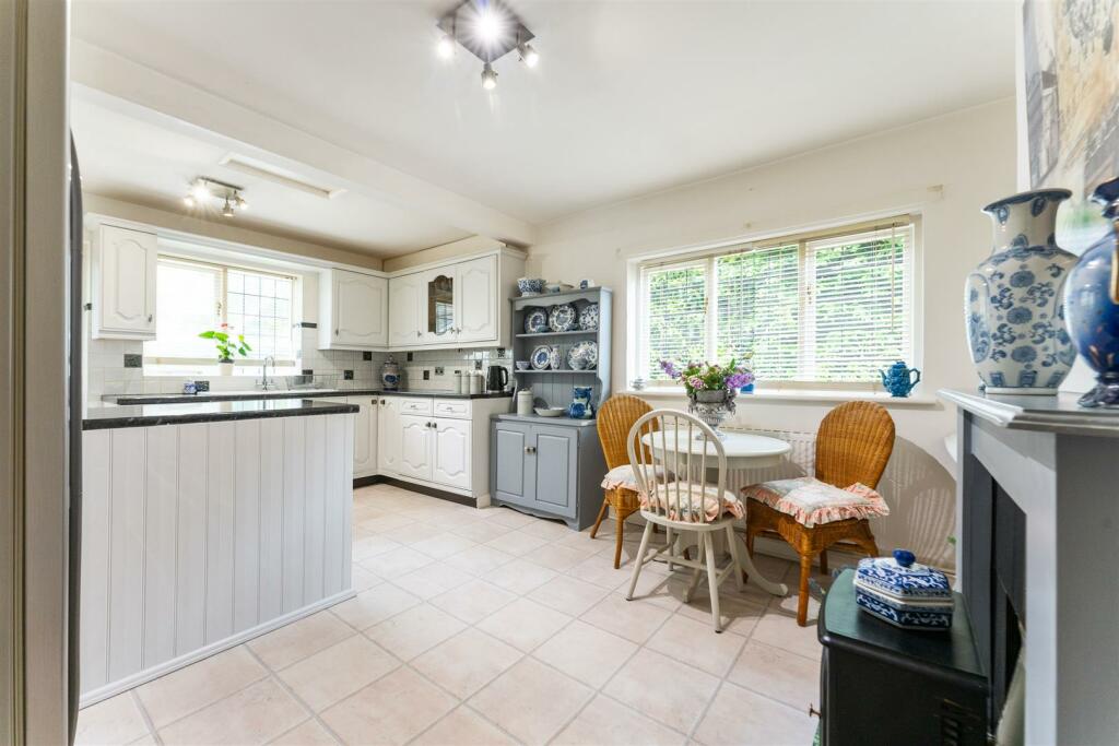 Additional image 8 of The Avenue, Rowington, Warwick