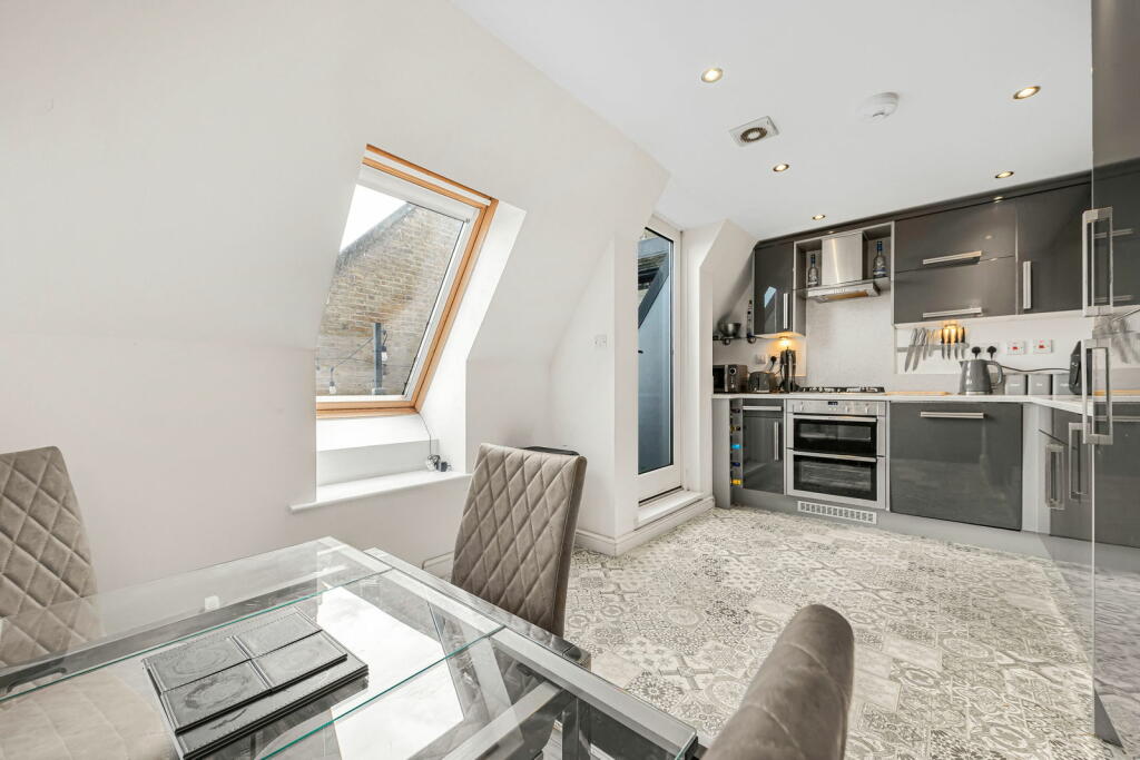 Additional image 5 of Bunstone Hall, Chapel Drive, Dartford