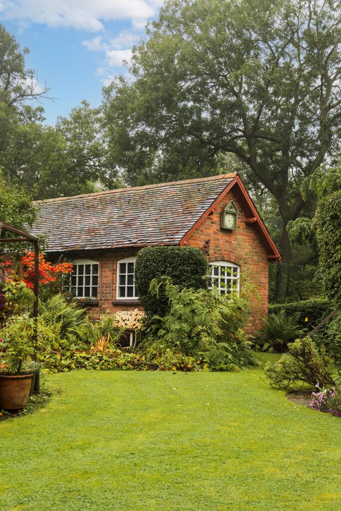 Additional image 38 of Cat & Fiddle Lane, West Hallam, DE7