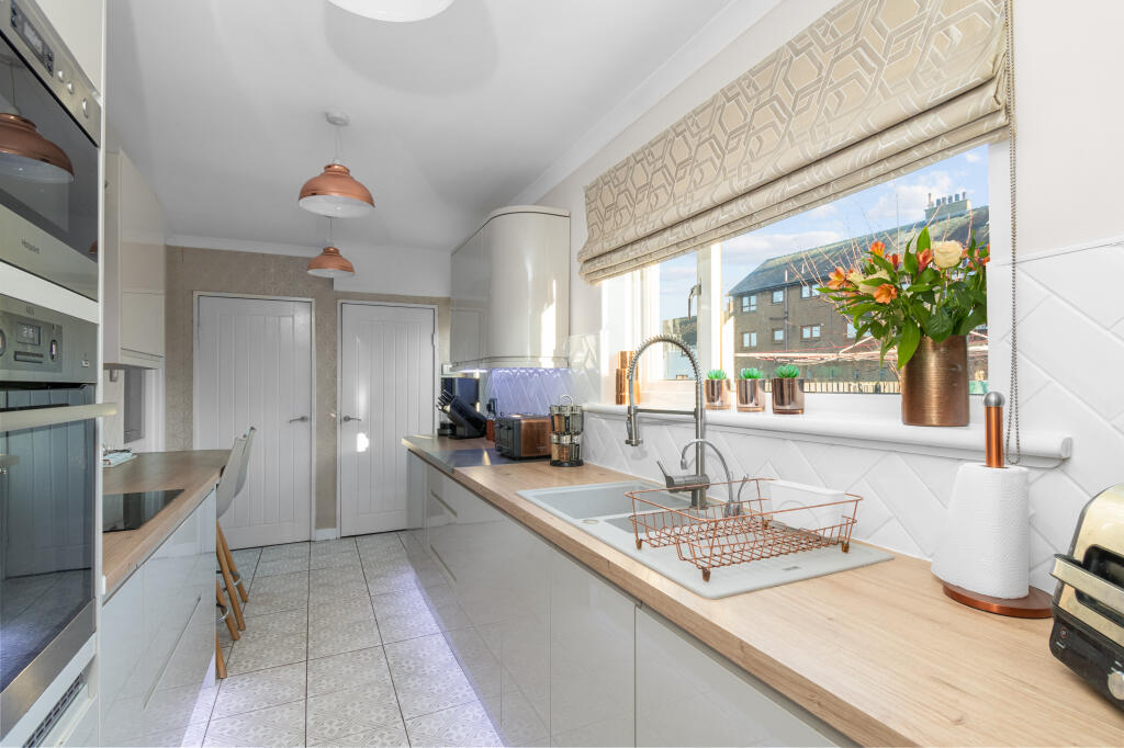 Additional image 29 of Western Road North, Montrose, DD10