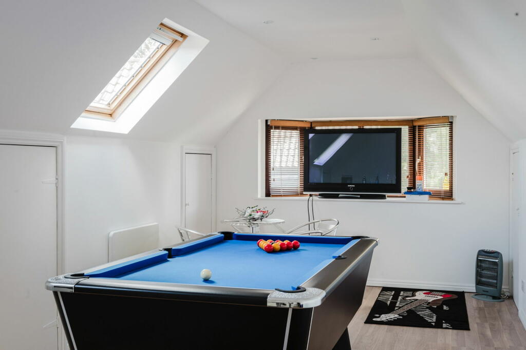 Additional image 24 of Wrotham Road, Meopham, Gravesend, DA13 0QG