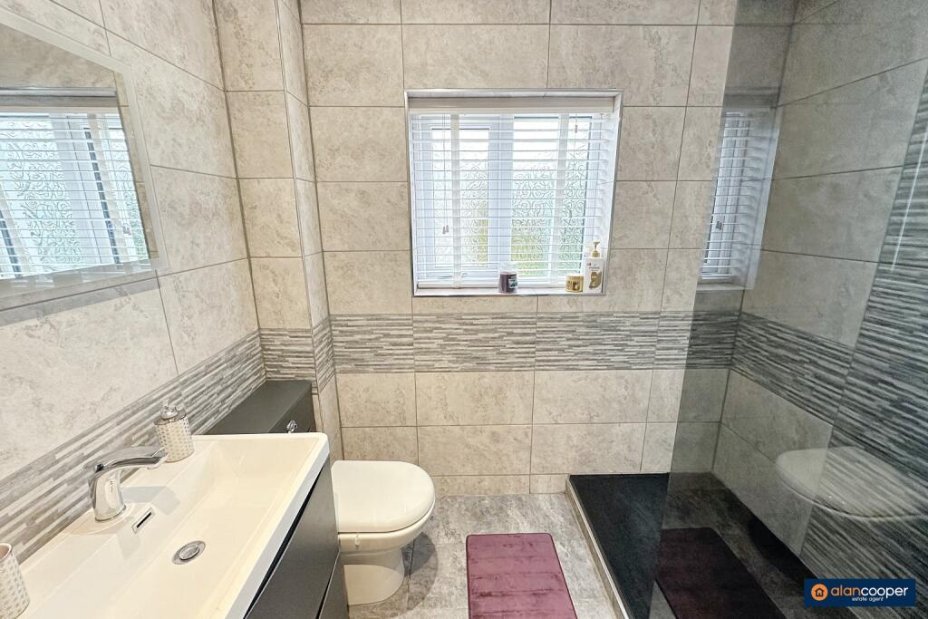 Additional image 11 of Weston Lane, Bulkington, CV12 9RS