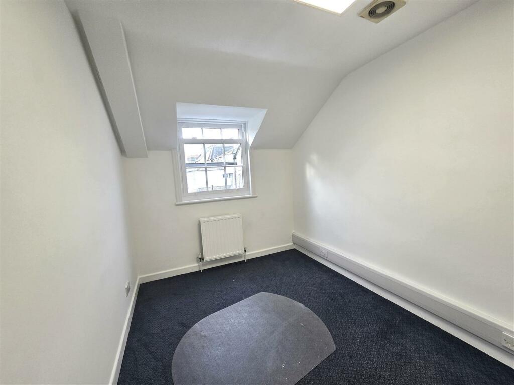 Additional image 4 of 1 Lord Street, Gravesend