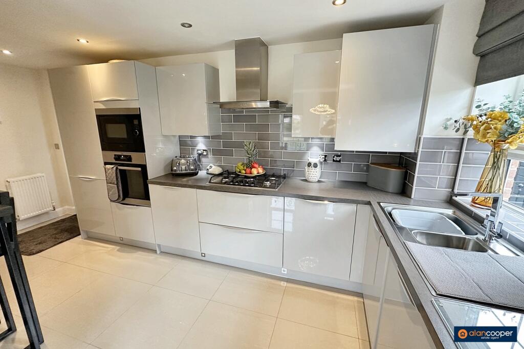 Additional image 10 of Flower Garden Drive, St James Gate, Weddington, Nuneaton, CV10 0FW