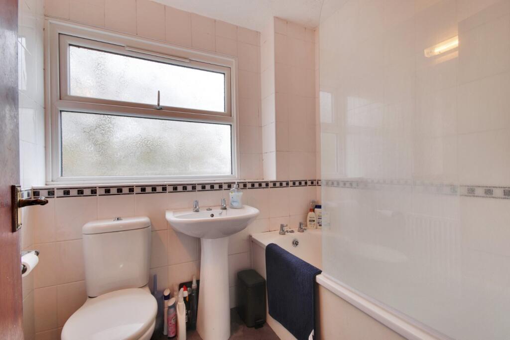 Additional image 11 of Punch Croft, New Ash Green, Longfield, Kent, DA3
