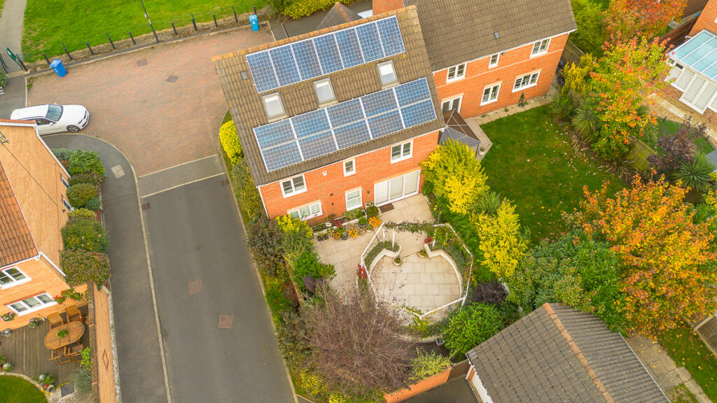 Additional image 32 of Persian Close, City Point