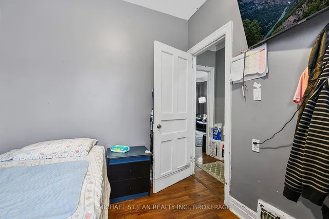 Additional image 17 of 42 Ellis Ave