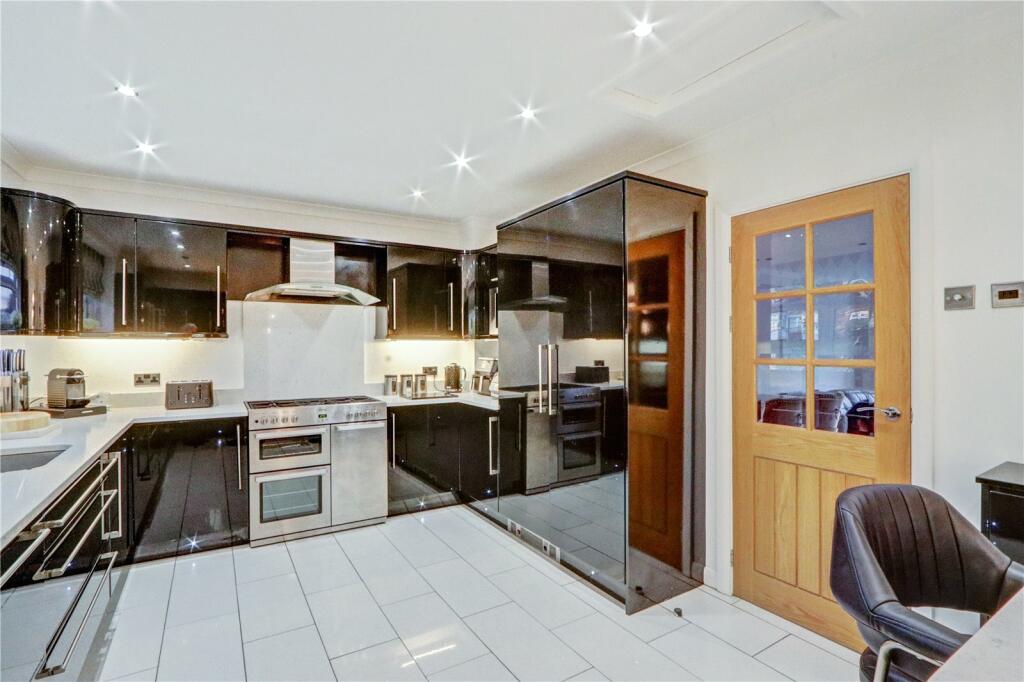 Additional image 3 of Heather Drive, Hetton-le-Hole, Houghton Le Spring, Tyne and Wear, DH5