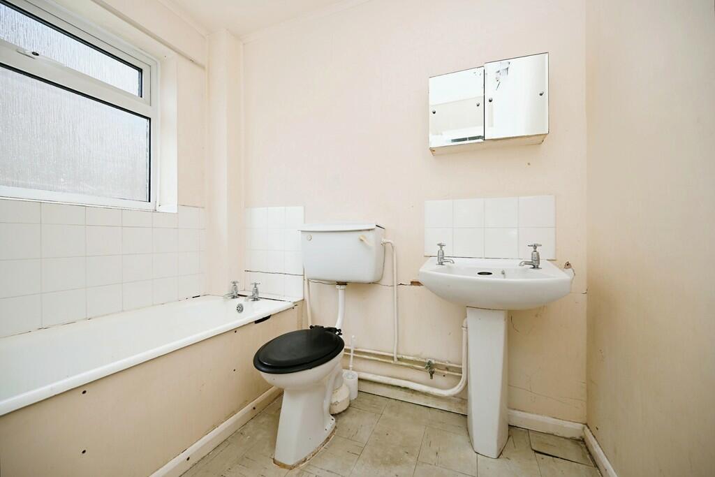 Additional image 8 of Firs Drive, Rugby, Warwickshire