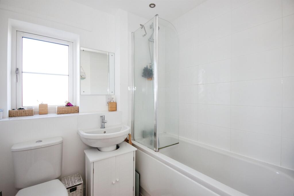 Additional image 9 of Foster Drive, Radford Semele, Leamington Spa