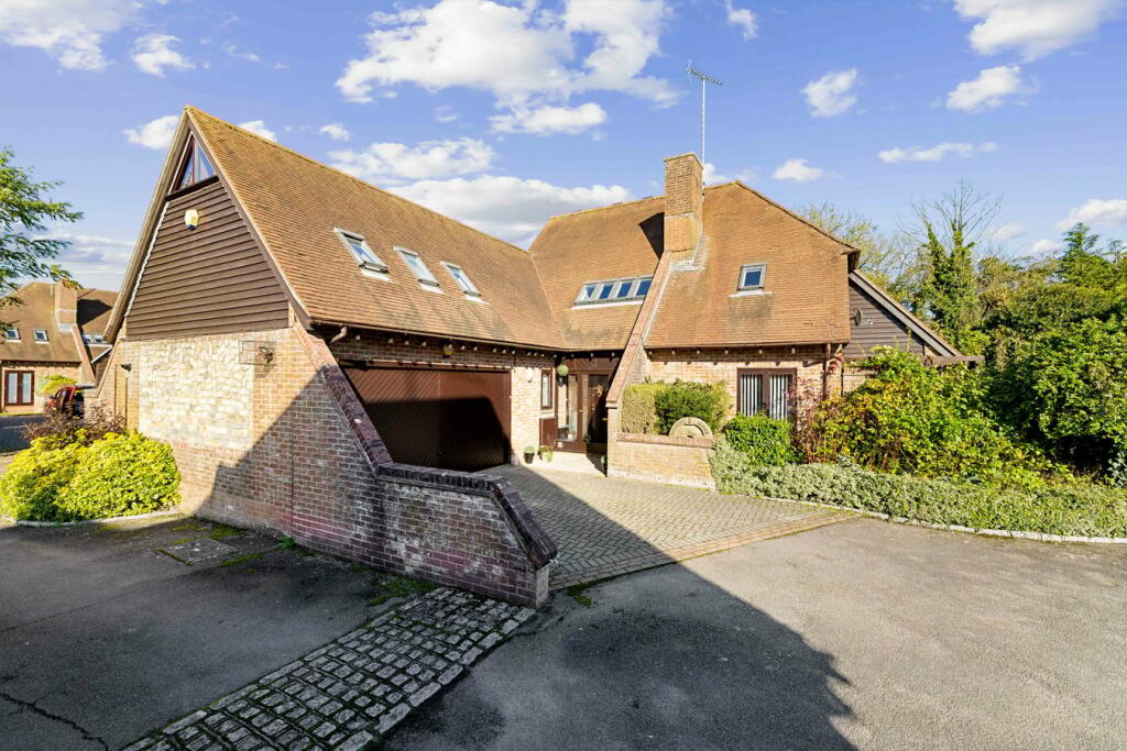 Additional image 3 of Badgers Bridge, Etchinghill, Folkestone, CT18