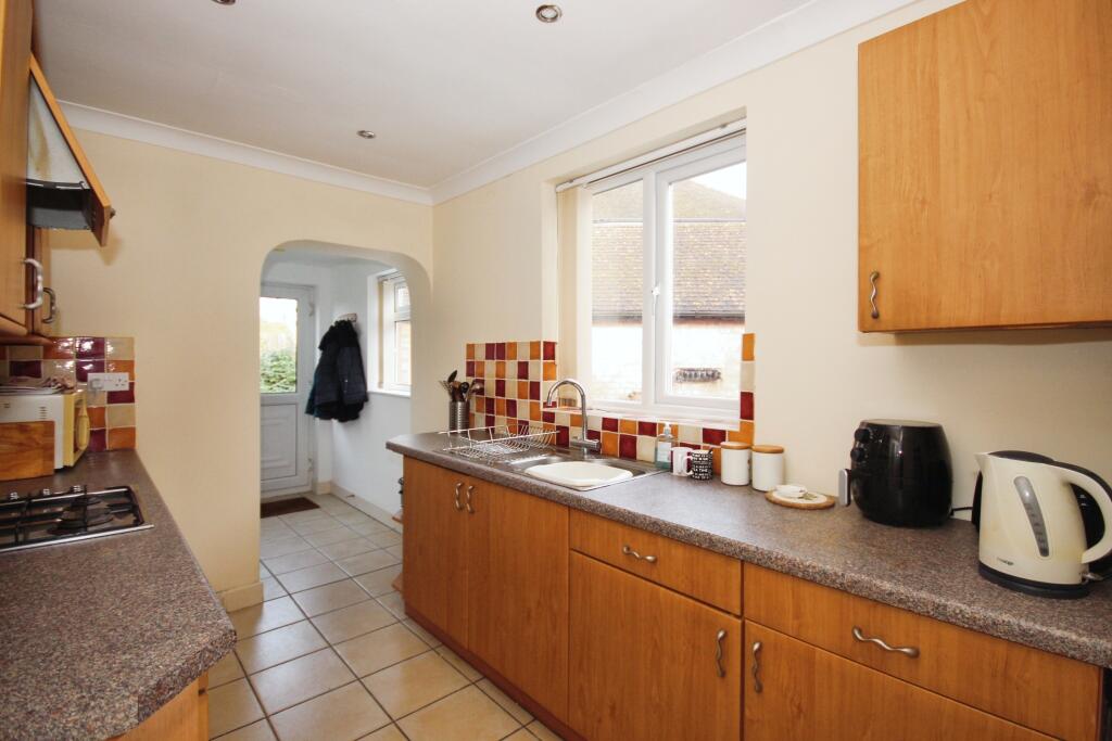 Additional image 5 of Landor Road, Whitnash, Leamington Spa, Warwickshire, CV31