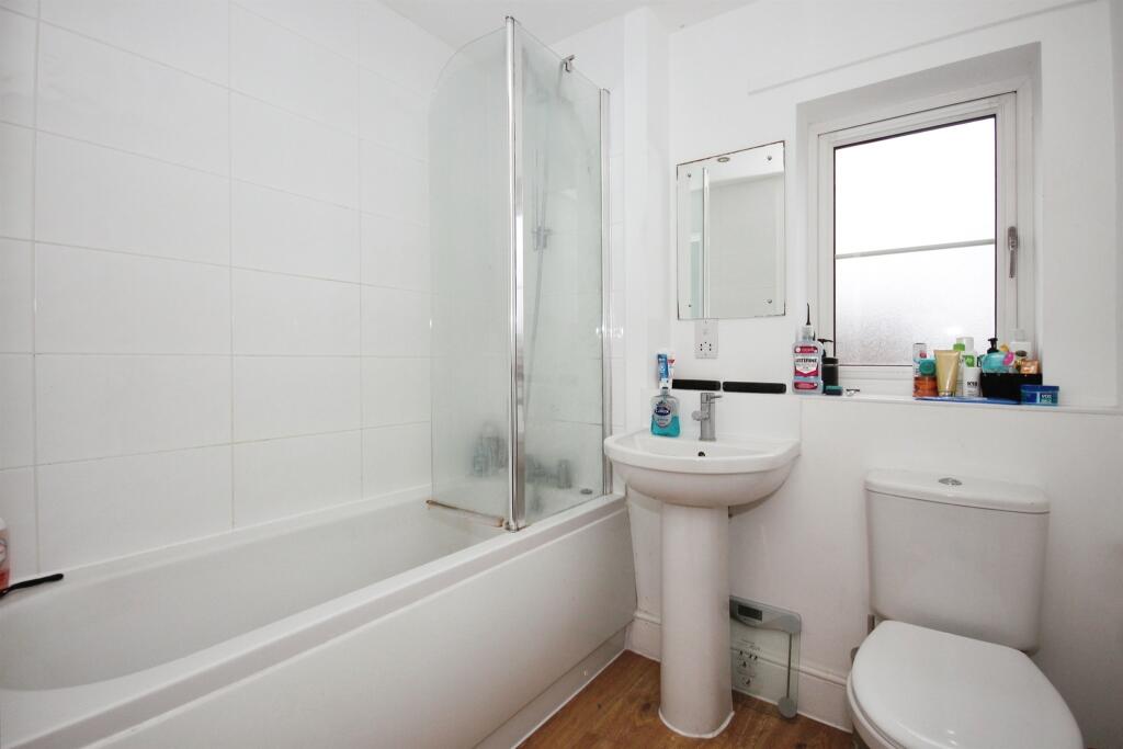 Additional image 9 of Foster Drive, Radford Semele, Leamington Spa