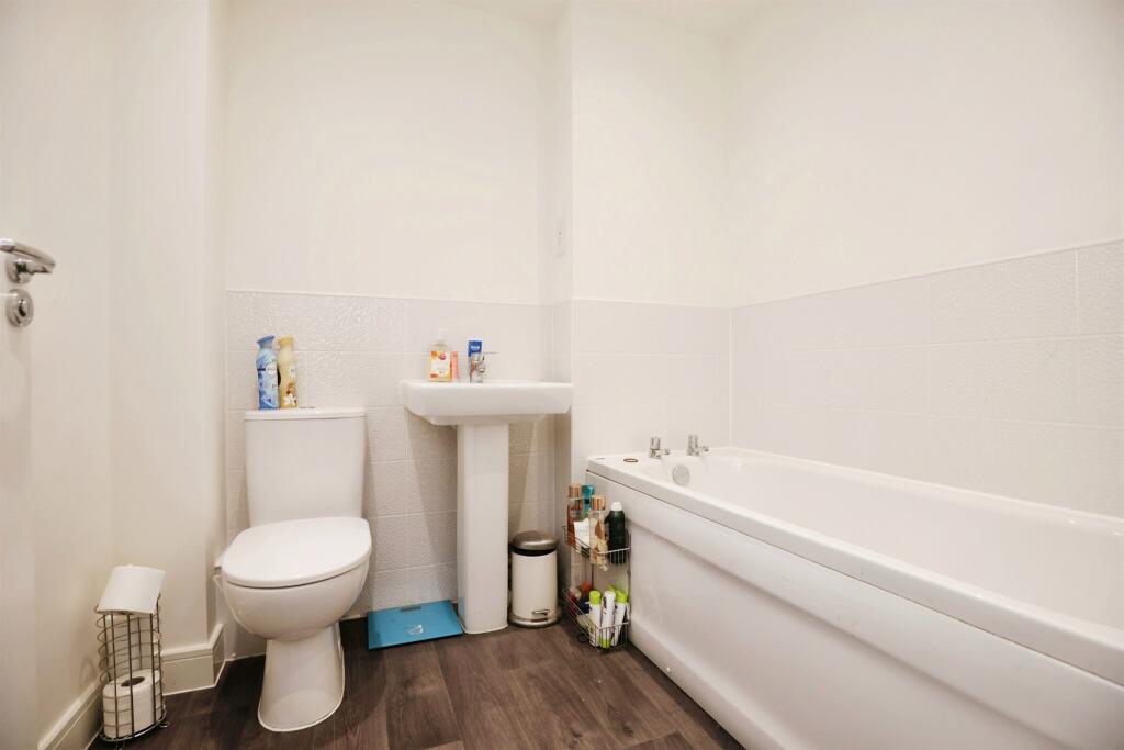 Additional image 12 of Blenheim Close, Southam