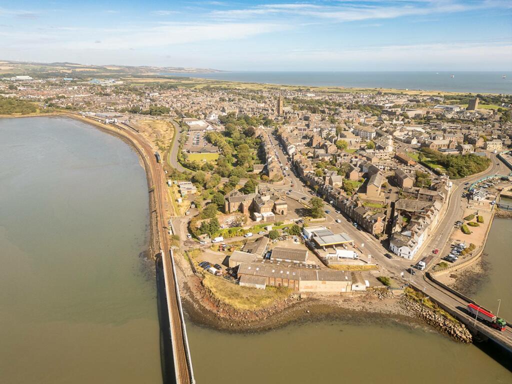 Additional image 17 of 153-157 High Street, Montrose, DD10 8QN