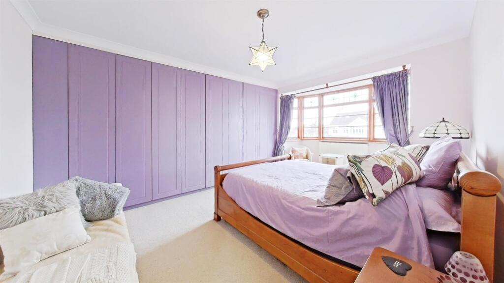 Additional image 11 of Park Crescent, Erith