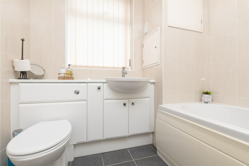 Additional image 4 of Northumberland Avenue, Welling, Kent