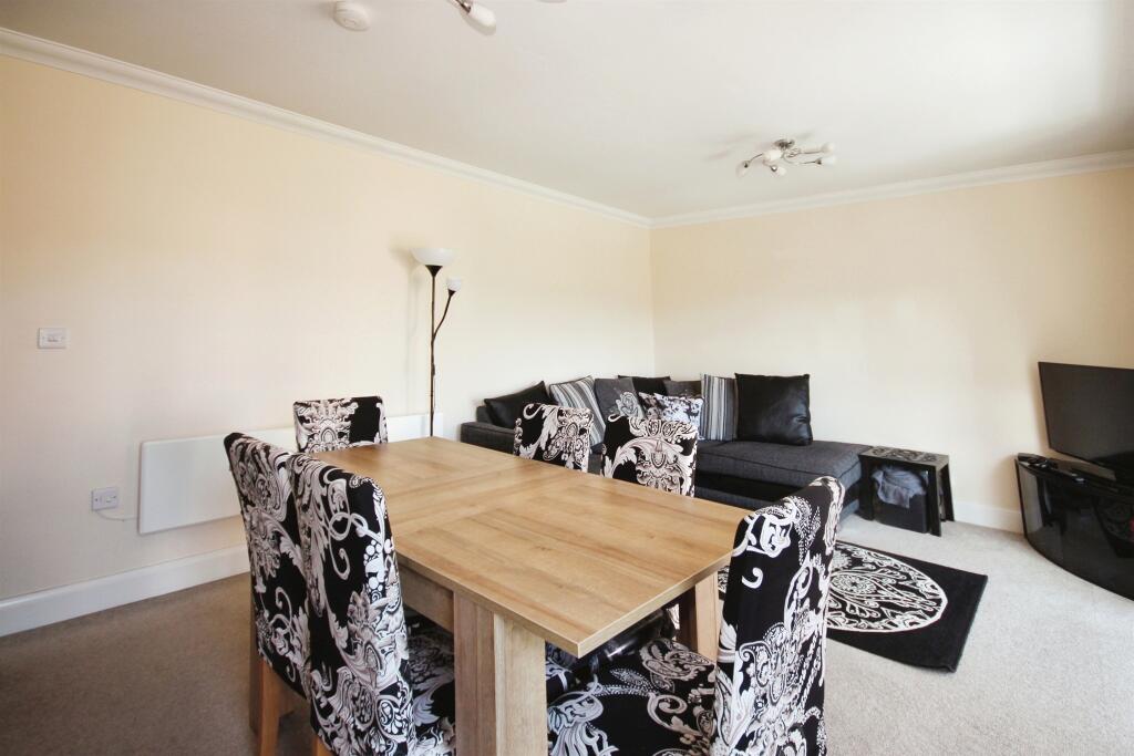 Additional image 7 of Trent Place, Warwick