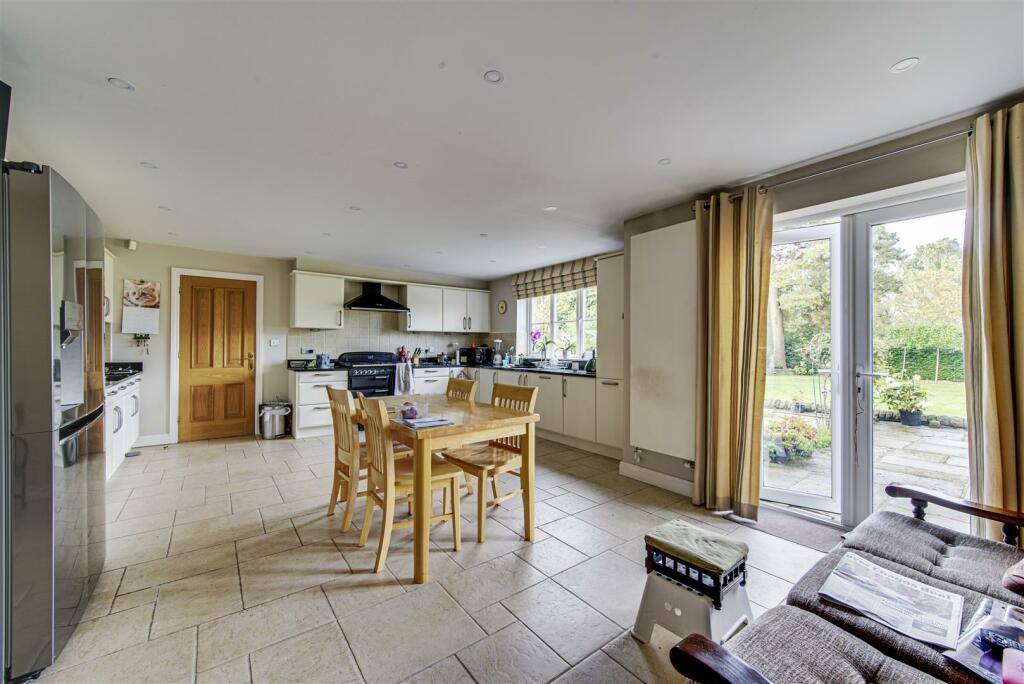 Additional image 20 of Spacious home on the exclusive Blackfirs Lane, Somerford, Congleton