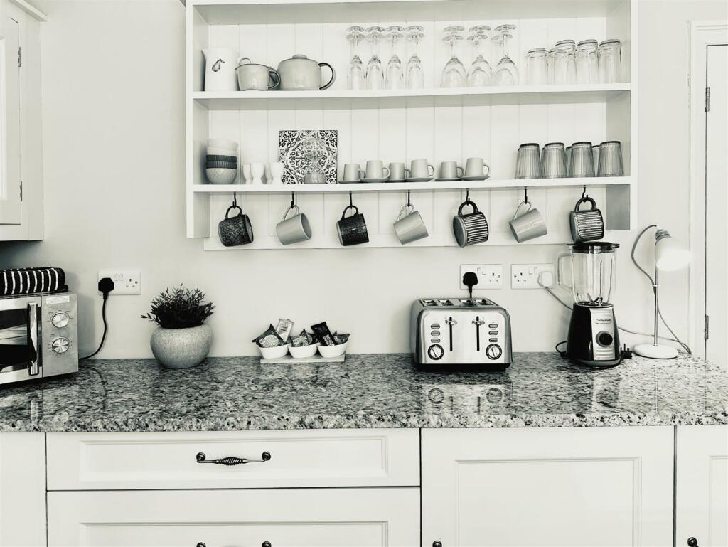 Additional image 17 of Greaves Lane, Ashford-In-The-Water, Bakewell, Derbyshire, DE45 1QH