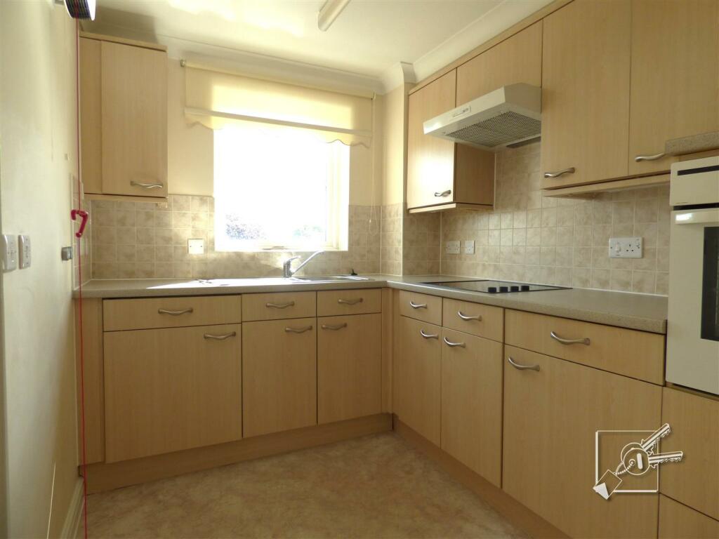 Additional image 16 of Glen View, Gravesend