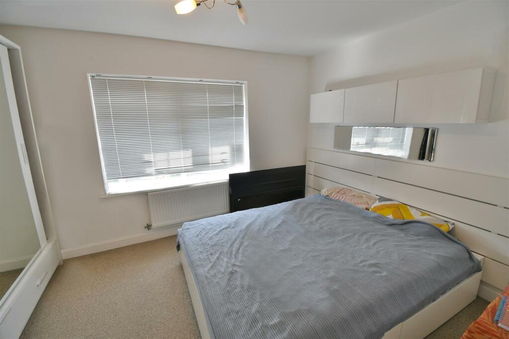 Additional image 6 of Woodward Drive, Warwick