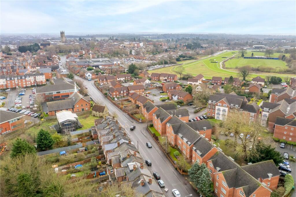 Additional image 12 of Romani Close, Warwick, Warwickshire, CV34