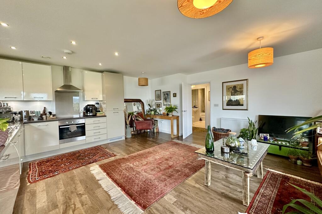 Additional image 4 of Drift, Fishermans Beach, Hythe, Kent