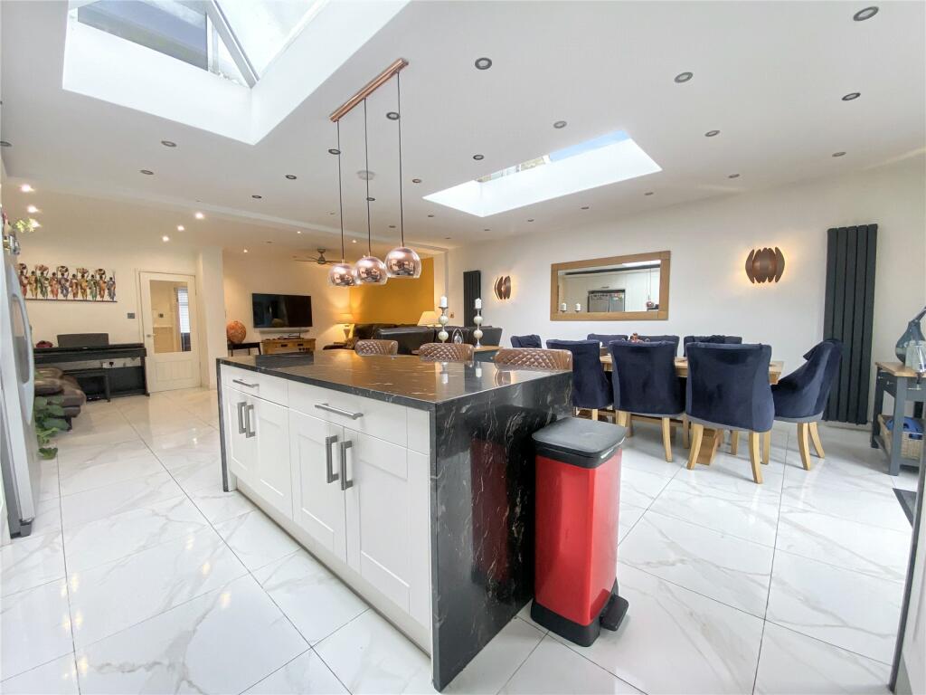 Additional image 2 of Blackfen Road, Sidcup, DA15