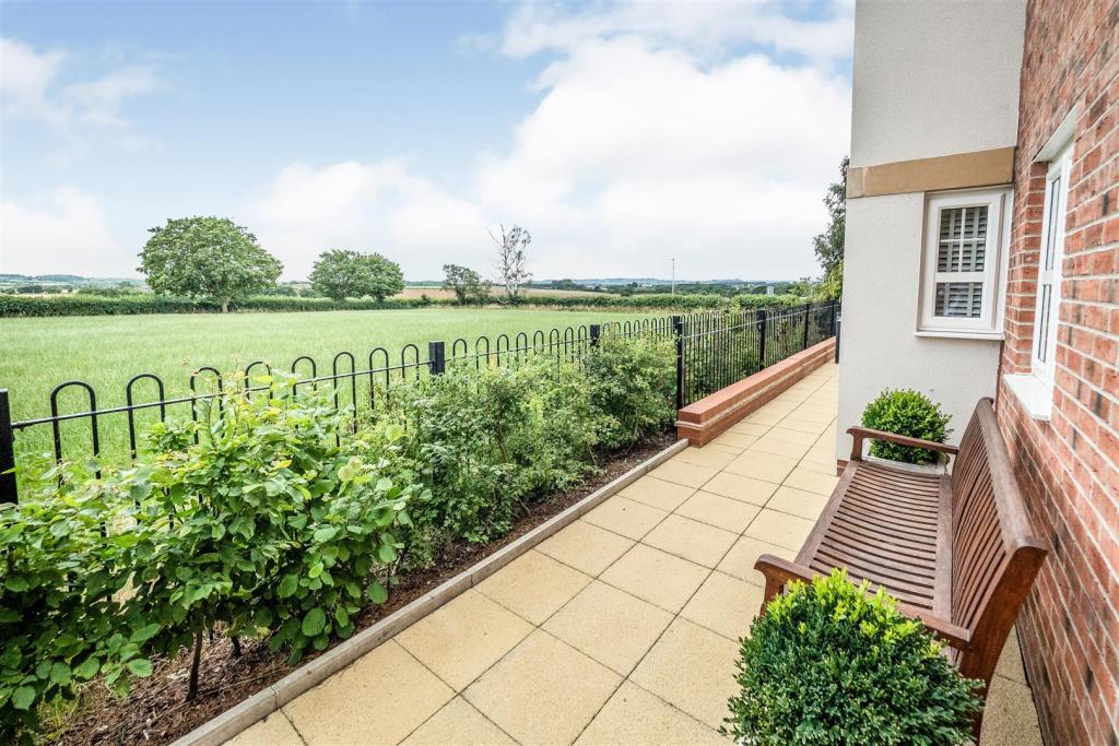 Additional image 13 of Orchard Gate, Banbury Road, Stratford-Upon-Avon, CV37 7HT