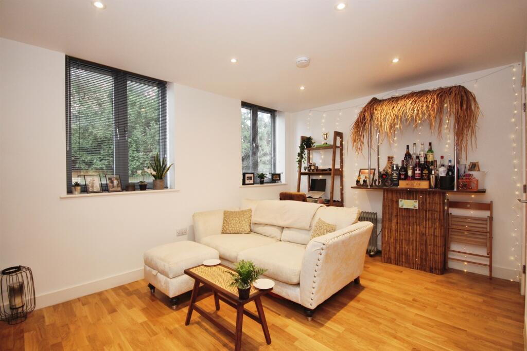 Additional image 14 of Wharf Street, WARWICK