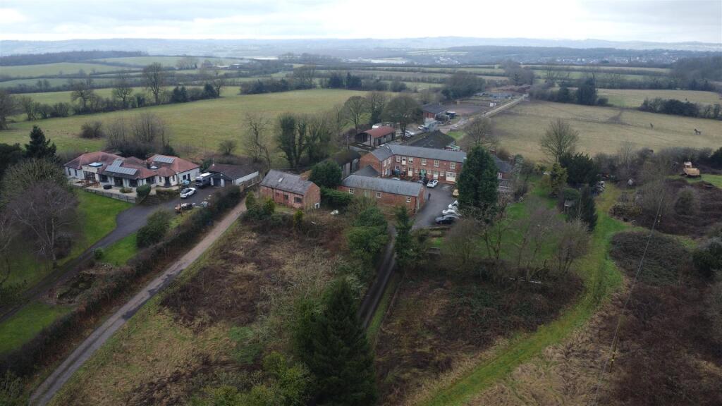 Additional image 21 of Codnor Denby Lane, Denby Village
