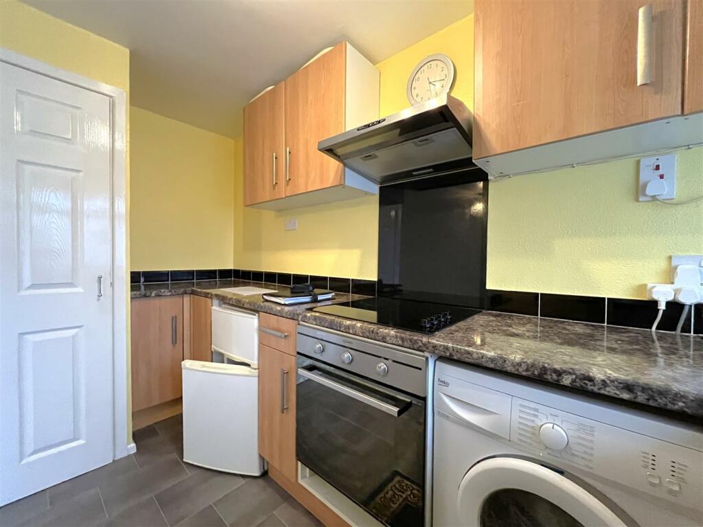 Additional image 7 of Cowper Close, Woodloes Park, Warwick