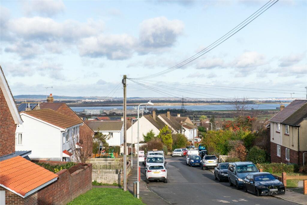 Additional image 14 of Medhurst Crescent, Gravesend, Kent, DA12