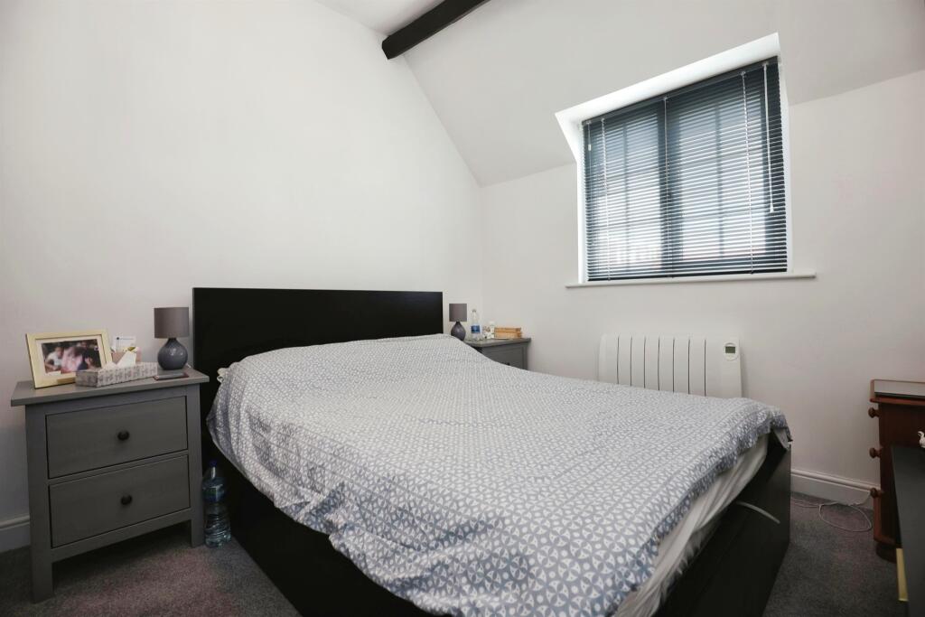 Additional image 5 of The Square, Kenilworth