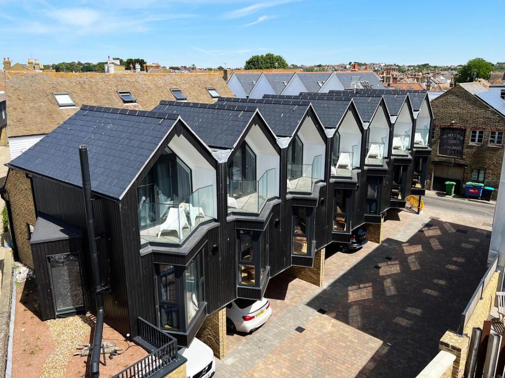 Primary image of Warehouse Cottages, Sea Street, Whitstable, United Kingdom, CT5 1AN
