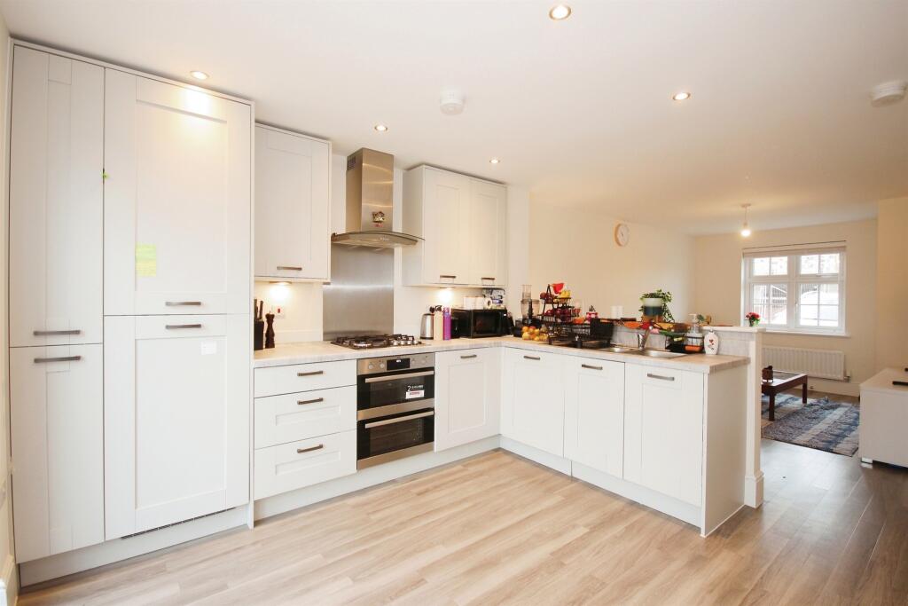 Additional image 2 of Perrywood Way, WARWICK