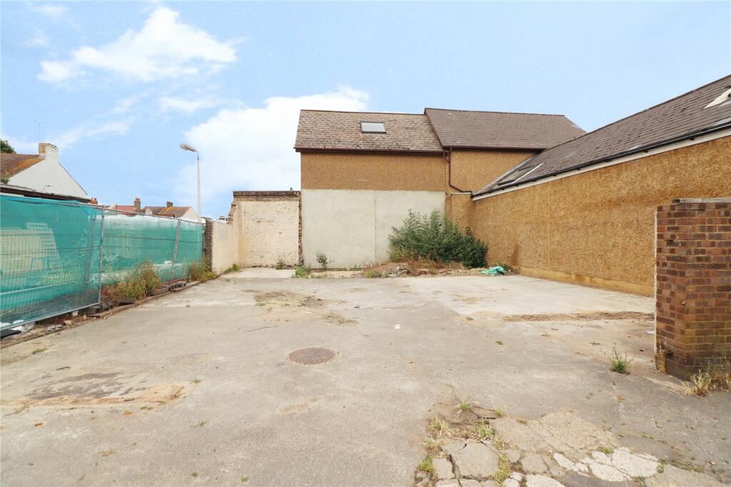 Additional image 9 of Heron Hill, Belvedere, Kent, DA17